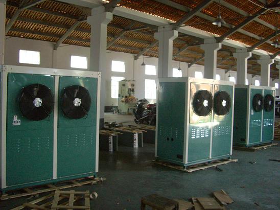 �L�C������